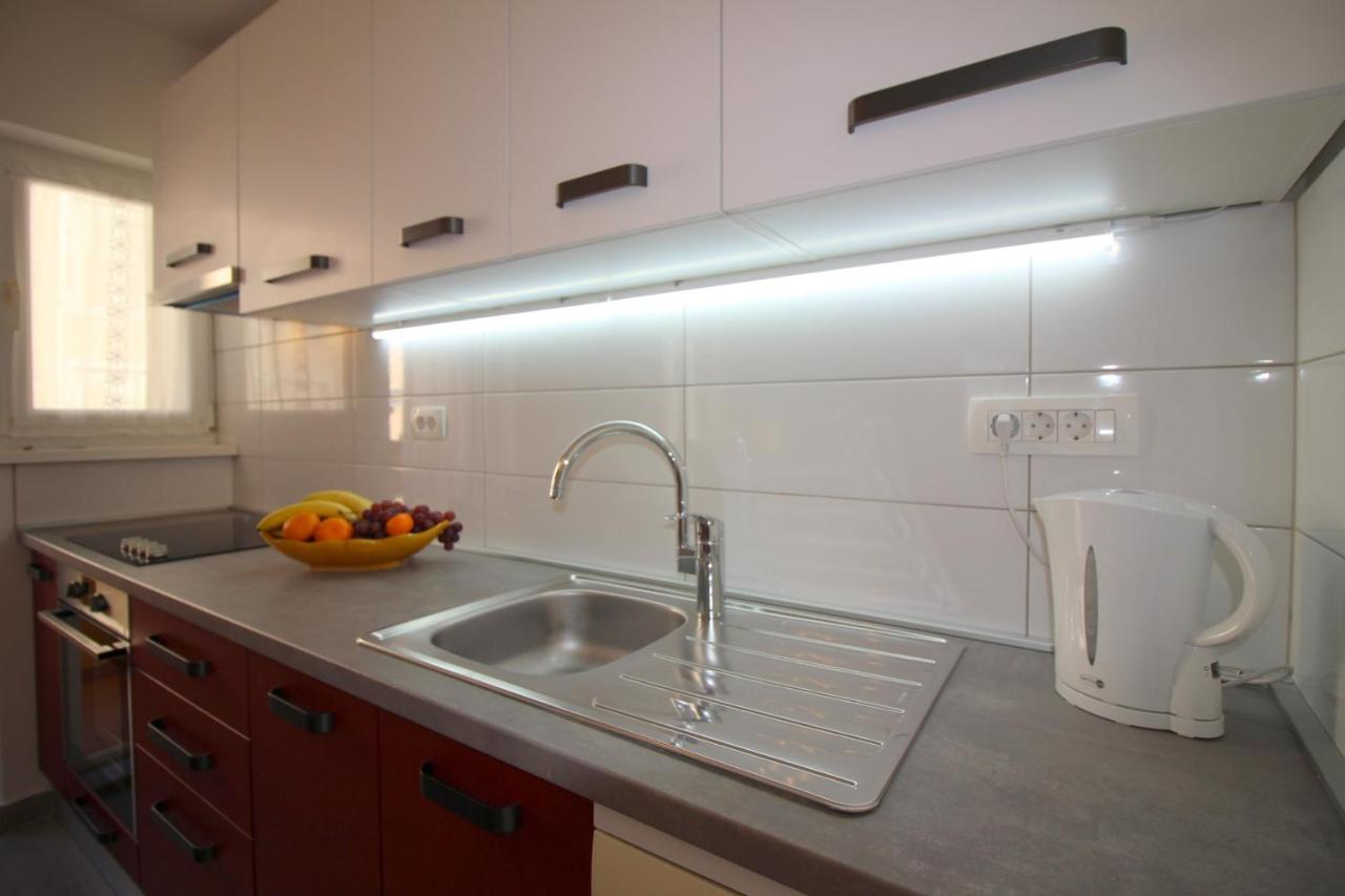 Apartment Agata In City Center Poreč Buitenkant foto