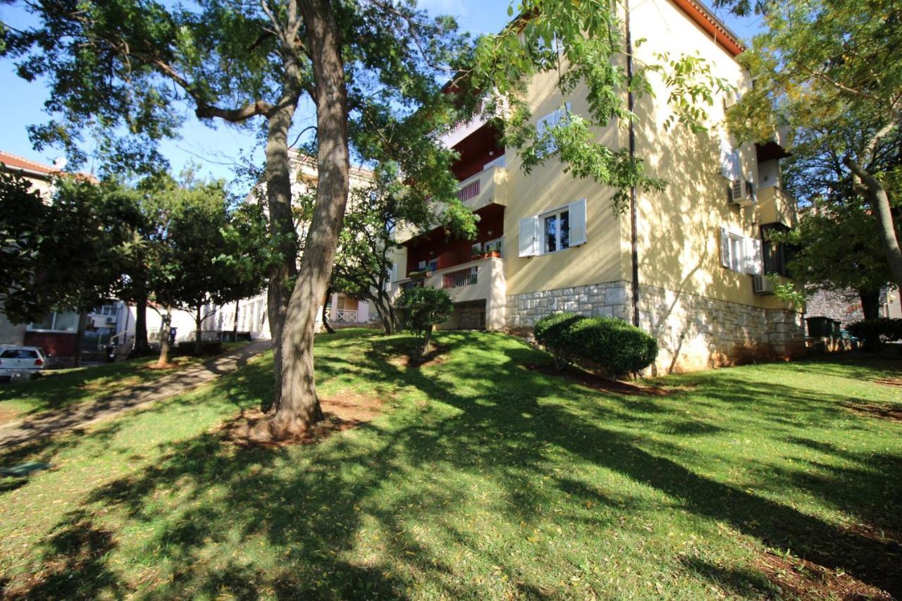 Apartment Agata In City Center Poreč Buitenkant foto